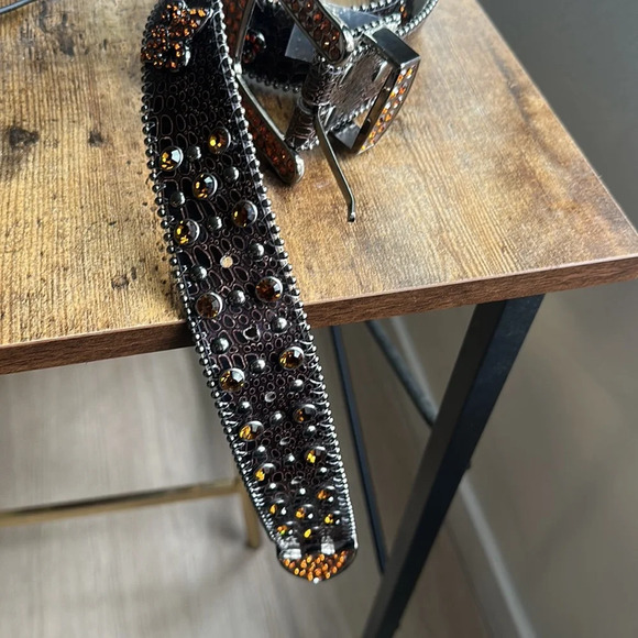 Western rhinestone belt With Blings  42” long - Picture 2 of 5